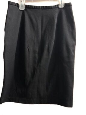 Classic Black Pencil Skirt - Sleek Office Essential